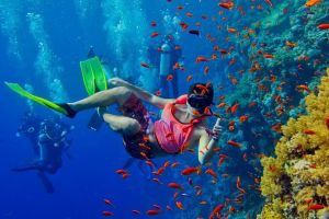 snorkeling in zanzibar 300x200 1